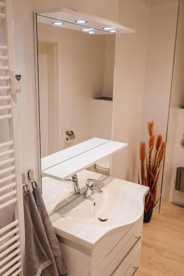 World Of Rooms - Apartment Paris Kassel Eksteriør bilde